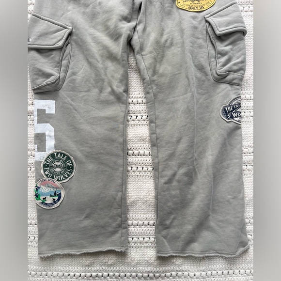 Darc Sport "Tale of Two Wolves" TAN limited edition cargo sweatpants - Picture 4 of 14